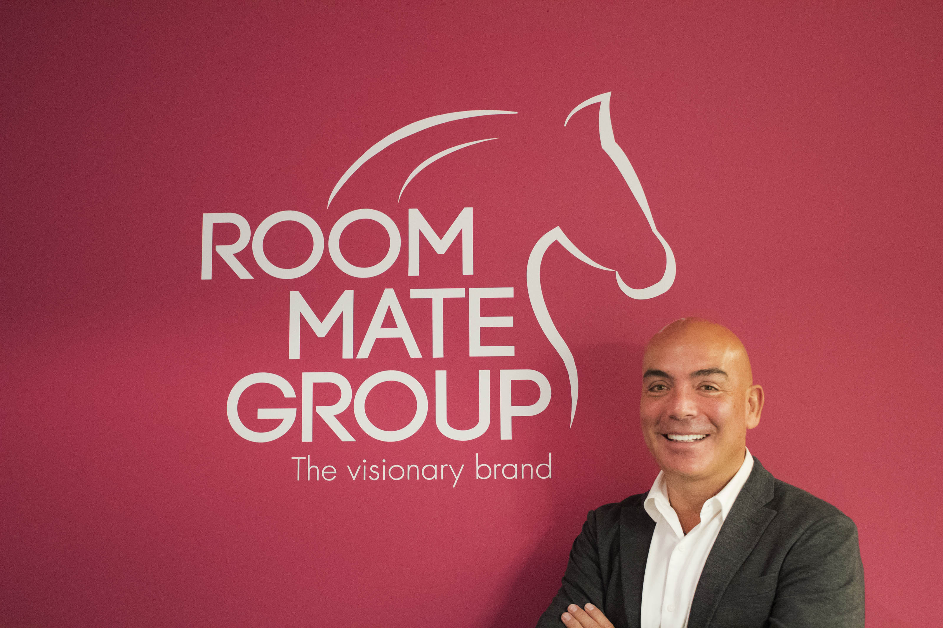 Kike SArasola, presidente e fondatore di Room Mate Group, con il nuovo brand