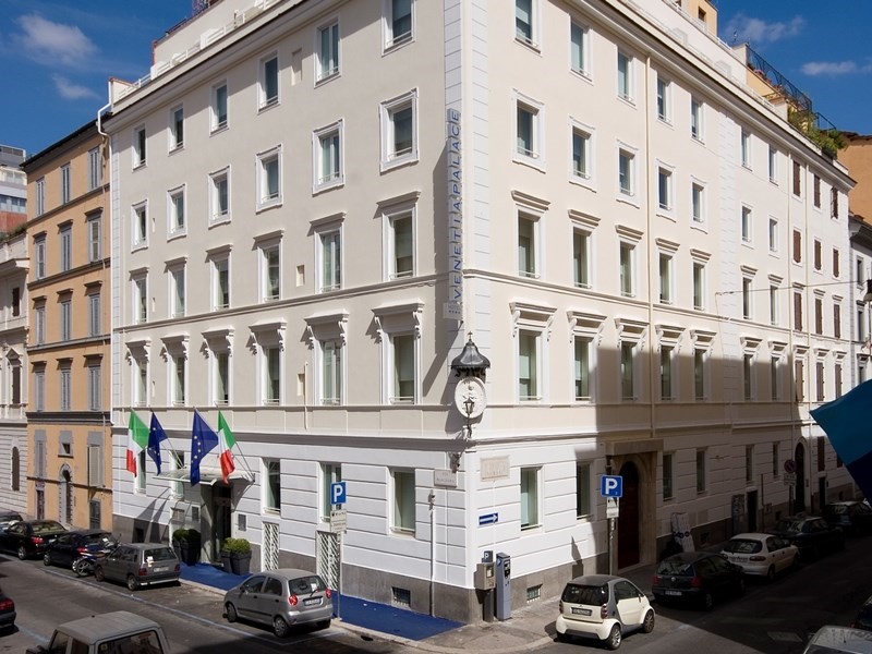 L'esterno del Venetia Palace Hotel a Roma acquisito da Leonardo Hotels