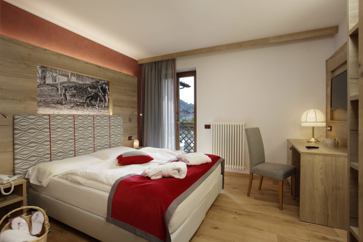 una camera del BW Premier Collection Tevini Dolomites Charming Hotel
