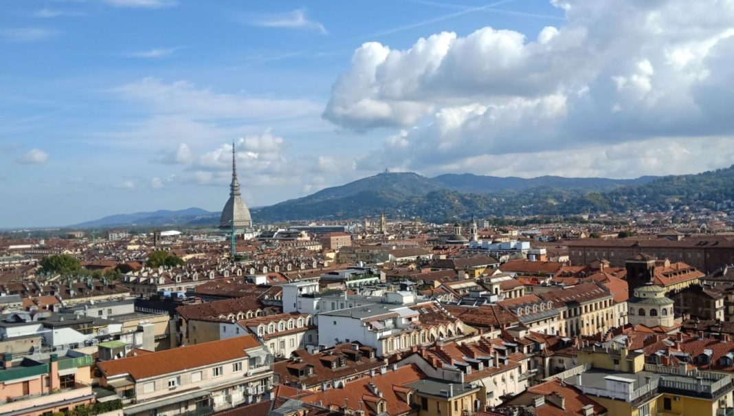 Una foto panoramica di Torino, capoluogo del Piemonte