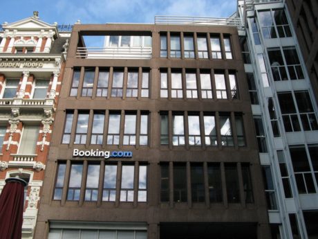 La sede di Booking in Olanda